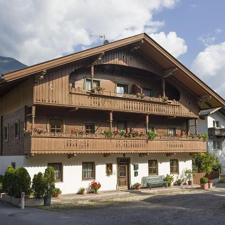 Apartment In Top Location In Fuegen With Balcony Kültér fotó