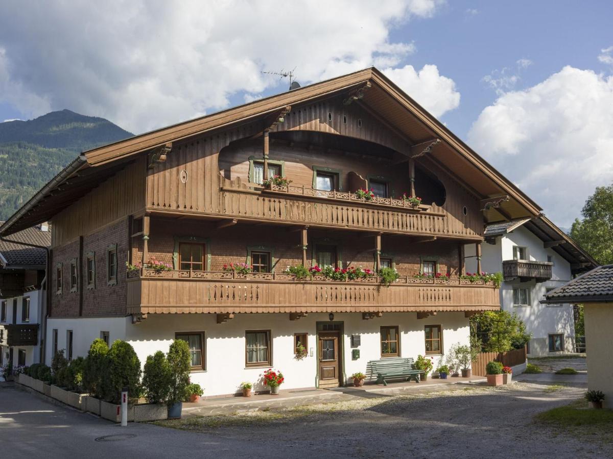 Apartment In Top Location In Fuegen With Balcony Kültér fotó